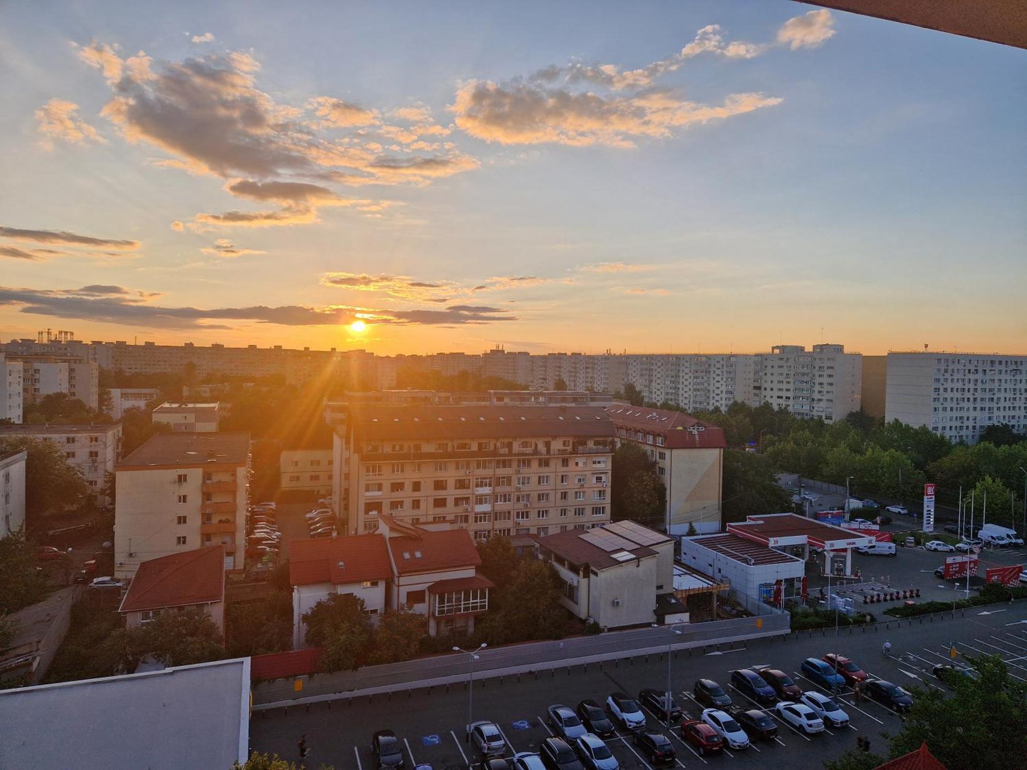 Irema Sunset View Studio Pallady Boekarest Buitenkant foto