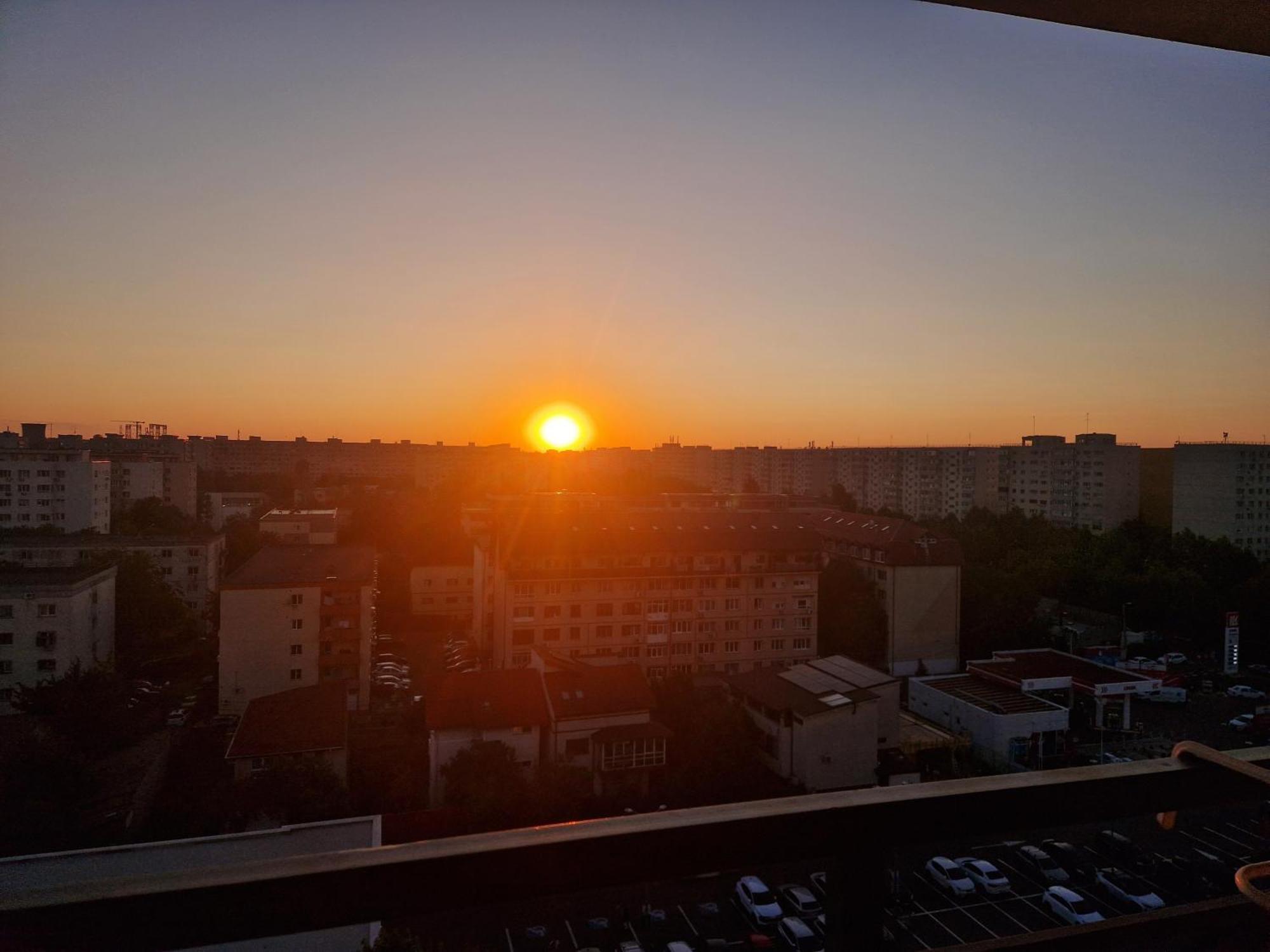 Irema Sunset View Studio Pallady Boekarest Buitenkant foto
